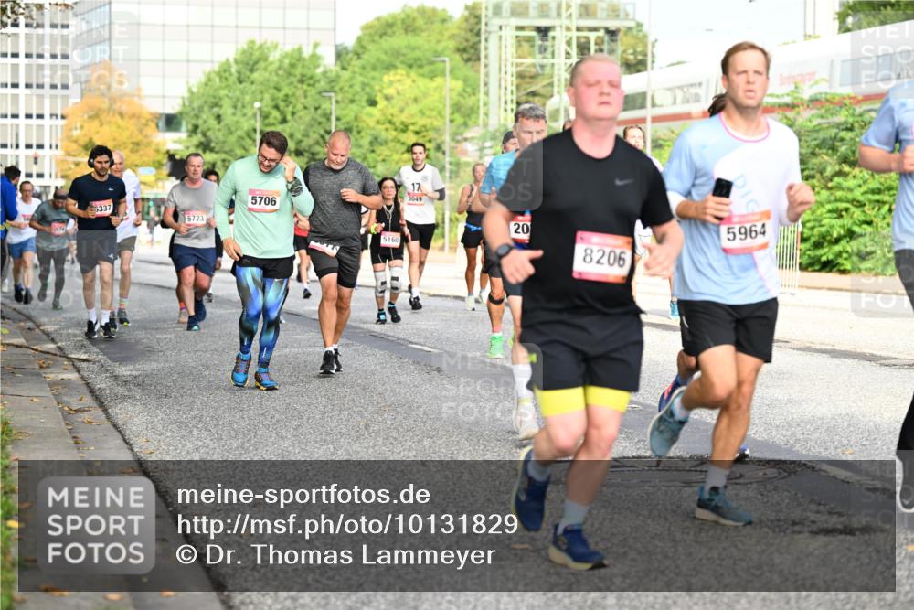 06.09.2026 - CURREX Alsterlauf Dr. Thomas Lammeyer http://msf.ph/oto/10131829 06.09.2026 09:55:26 Laufen 5337, 5723, 5706, 5160, 17, 3049, 20, 5964, 8206 meine-sportfotos.de