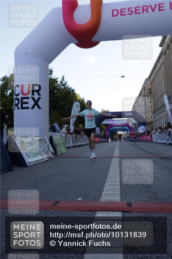 06.09.2026 - CURREX Alsterlauf Yannick Fuchs http://msf.ph/oto/10131839 06.09.2026 09:39:35 Ziel 2727, 2739, 3270, 3972, 4163, 4380, 5334, 5339, 5803 meine-sportfotos.de