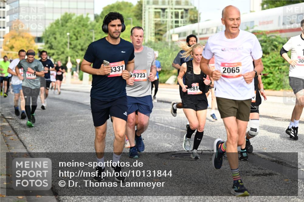 06.09.2026 - CURREX Alsterlauf Dr. Thomas Lammeyer http://msf.ph/oto/10131844 06.09.2026 09:55:31 Laufen 5474, 6337, 5723, 481, 2065, 30 meine-sportfotos.de