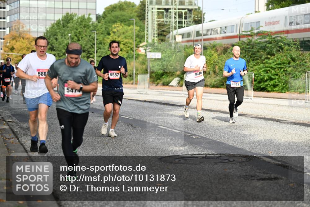 06.09.2026 - CURREX Alsterlauf Dr. Thomas Lammeyer http://msf.ph/oto/10131873 06.09.2026 09:55:34 Laufen 4856, 580, 5474, 5557, 8320, 4953 meine-sportfotos.de