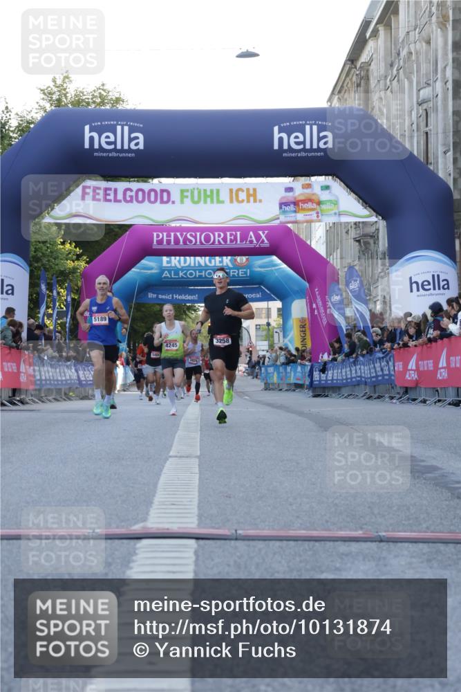 06.09.2026 - CURREX Alsterlauf Yannick Fuchs http://msf.ph/oto/10131874 06.09.2026 09:39:39 Ziel 2727, 3258, 4380, 5189, 5334, 5339, 5803 meine-sportfotos.de