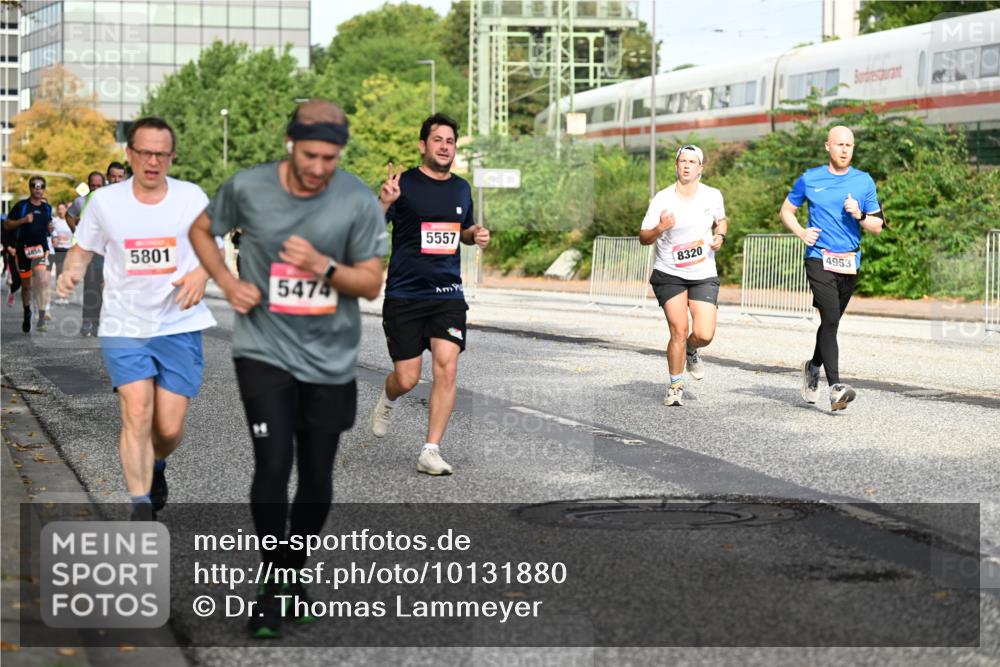 06.09.2026 - CURREX Alsterlauf Dr. Thomas Lammeyer http://msf.ph/oto/10131880 06.09.2026 09:55:35 Laufen 4856, 5801, 5474, 5557, 8320, 4953 meine-sportfotos.de