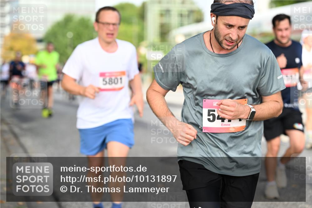 06.09.2026 - CURREX Alsterlauf Dr. Thomas Lammeyer http://msf.ph/oto/10131897 06.09.2026 09:55:36 Laufen 5801, 54 meine-sportfotos.de