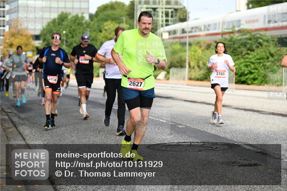 06.09.2026 - CURREX Alsterlauf Dr. Thomas Lammeyer http://msf.ph/oto/10131929 06.09.2026 09:55:40 Laufen 4856, 8269, 2627, 3765 meine-sportfotos.de