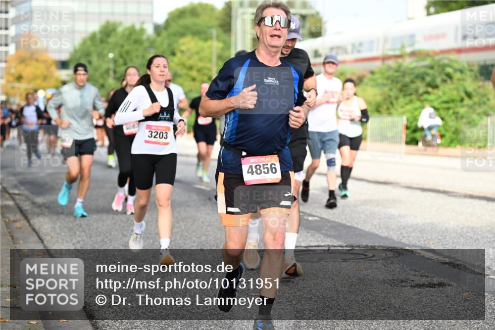 06.09.2026 - CURREX Alsterlauf Dr. Thomas Lammeyer http://msf.ph/oto/10131951 06.09.2026 09:55:43 Laufen 3203, 4856 meine-sportfotos.de