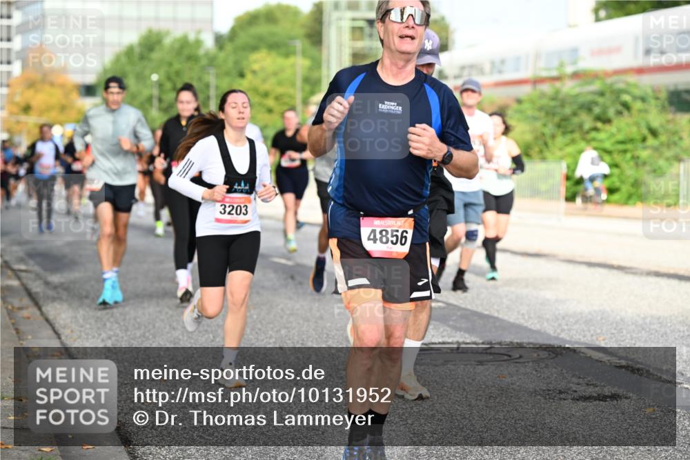 06.09.2026 - CURREX Alsterlauf Dr. Thomas Lammeyer http://msf.ph/oto/10131952 06.09.2026 09:55:43 Laufen 3203, 4856 meine-sportfotos.de