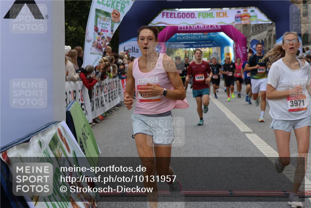 06.09.2026 - CURREX Alsterlauf Strokosch-Dieckow http://msf.ph/oto/10131957 06.09.2026 09:52:55 Ziel 2438, 2465, 2510, 3135, 3954, 3971, 4226, 4570, 4780, 4781, 5048, 5522, 6062, 6232, 6314, 8025, 8324 meine-sportfotos.de