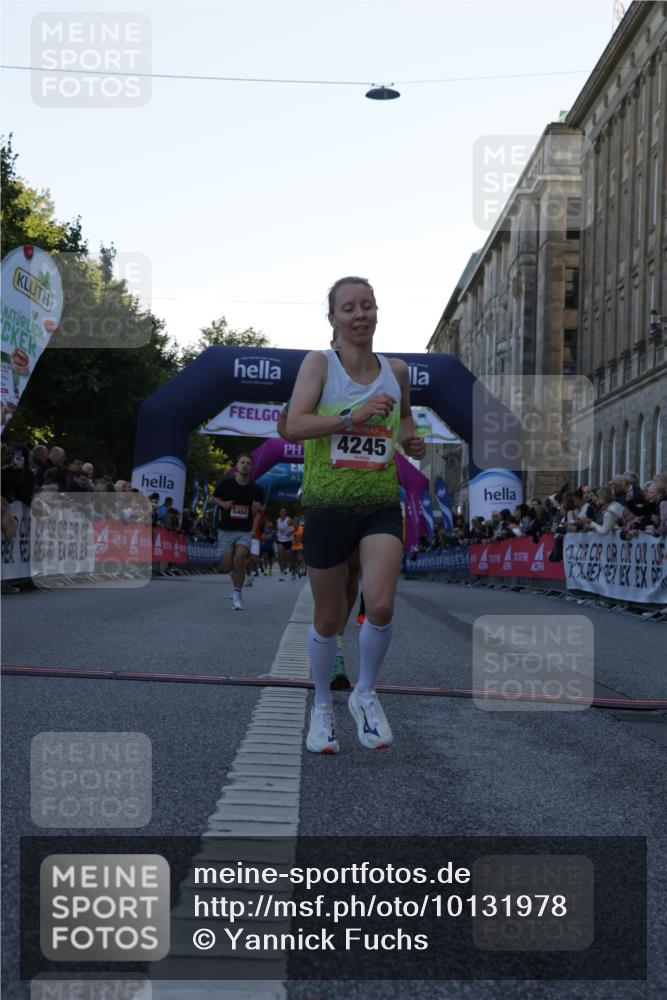 06.09.2026 - CURREX Alsterlauf Yannick Fuchs http://msf.ph/oto/10131978 06.09.2026 09:39:45 Ziel 3258, 3928, 4245, 4380, 4502, 5134, 5189, 5404, 6066, 8254 meine-sportfotos.de