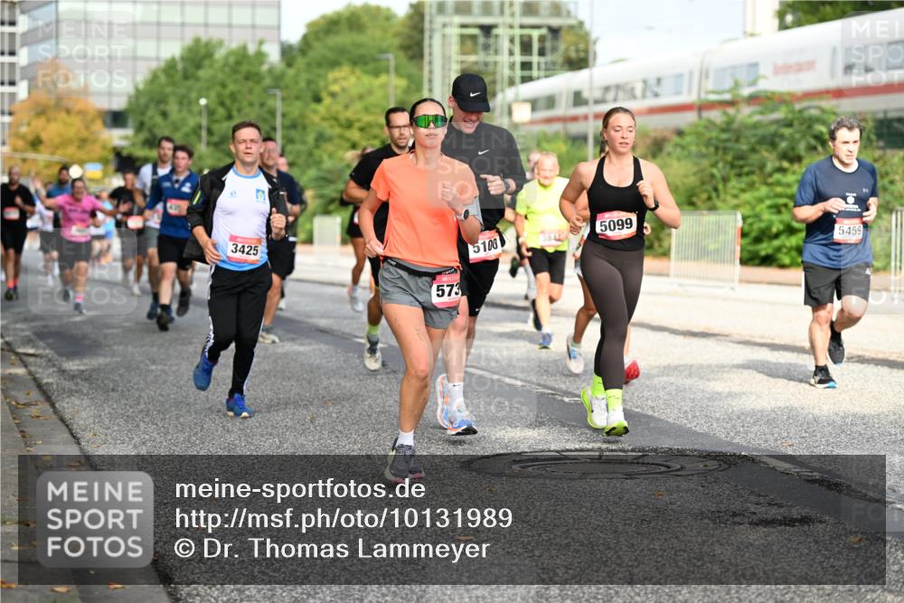 06.09.2026 - CURREX Alsterlauf Dr. Thomas Lammeyer http://msf.ph/oto/10131989 06.09.2026 09:55:48 Laufen 9, 727, 3425, 573, 5100, 5099, 5459 meine-sportfotos.de