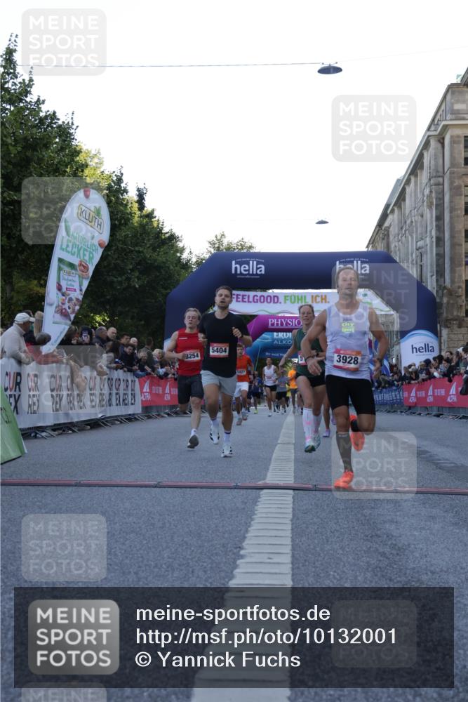 06.09.2026 - CURREX Alsterlauf Yannick Fuchs http://msf.ph/oto/10132001 06.09.2026 09:39:46 Ziel 3258, 3928, 4245, 4380, 4502, 5134, 5189, 5404, 5927, 6066, 8254 meine-sportfotos.de