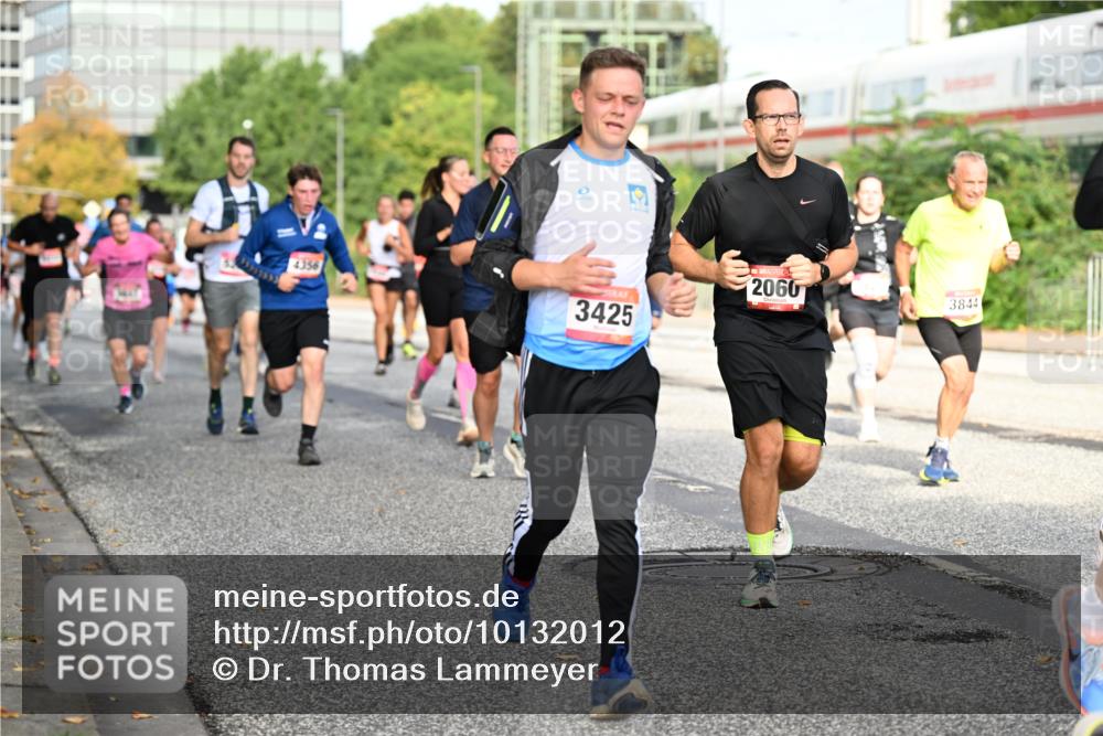 06.09.2026 - CURREX Alsterlauf Dr. Thomas Lammeyer http://msf.ph/oto/10132012 06.09.2026 09:55:50 Laufen 4356, 3425, 2060, 3844 meine-sportfotos.de