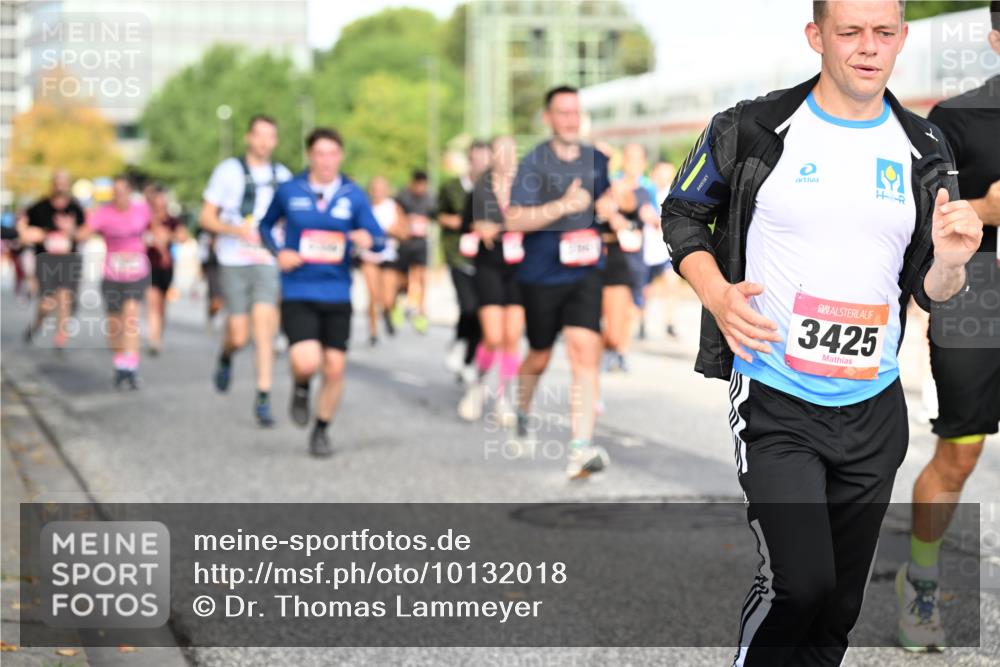06.09.2026 - CURREX Alsterlauf Dr. Thomas Lammeyer http://msf.ph/oto/10132018 06.09.2026 09:55:51 Laufen 3425 meine-sportfotos.de