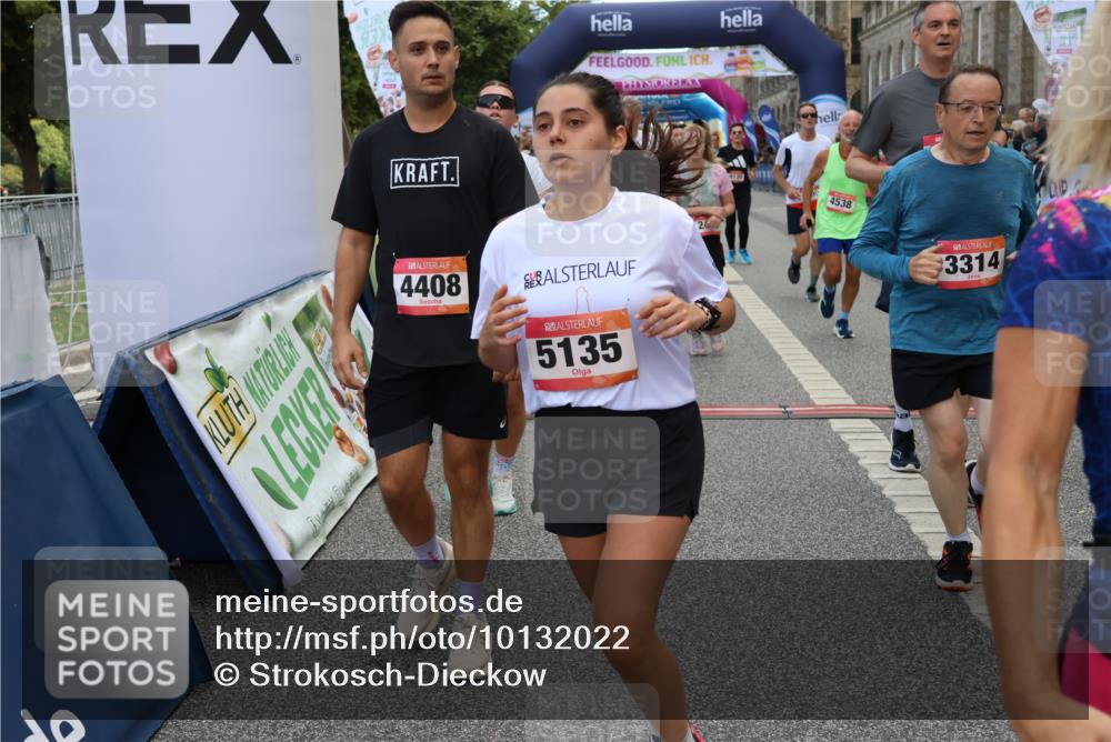 06.09.2026 - CURREX Alsterlauf Strokosch-Dieckow http://msf.ph/oto/10132022 06.09.2026 10:05:44 Ziel 2267, 2476, 2659, 3064, 3180, 3230, 3314, 3439, 3457, 4130, 4197, 4198, 4408, 4430, 4538, 5135, 5137, 5373, 5390, 5405, 5406, 5777, 6458 meine-sportfotos.de