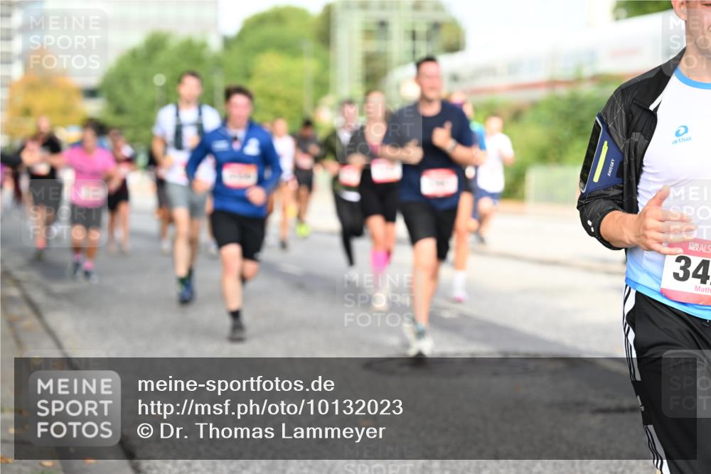 06.09.2026 - CURREX Alsterlauf Dr. Thomas Lammeyer http://msf.ph/oto/10132023 06.09.2026 09:55:51 Laufen 34 meine-sportfotos.de