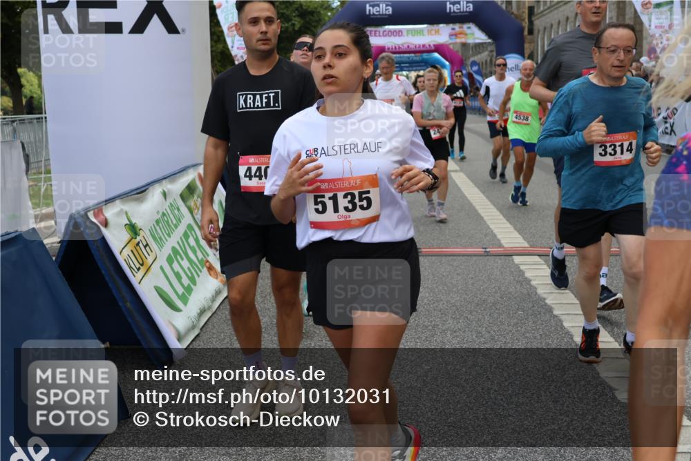 06.09.2026 - CURREX Alsterlauf Strokosch-Dieckow http://msf.ph/oto/10132031 06.09.2026 10:05:44 Ziel 2267, 2476, 2659, 3064, 3180, 3230, 3314, 3439, 3457, 4130, 4197, 4198, 4408, 4430, 4538, 5135, 5137, 5373, 5390, 5405, 5406, 5777, 6458 meine-sportfotos.de