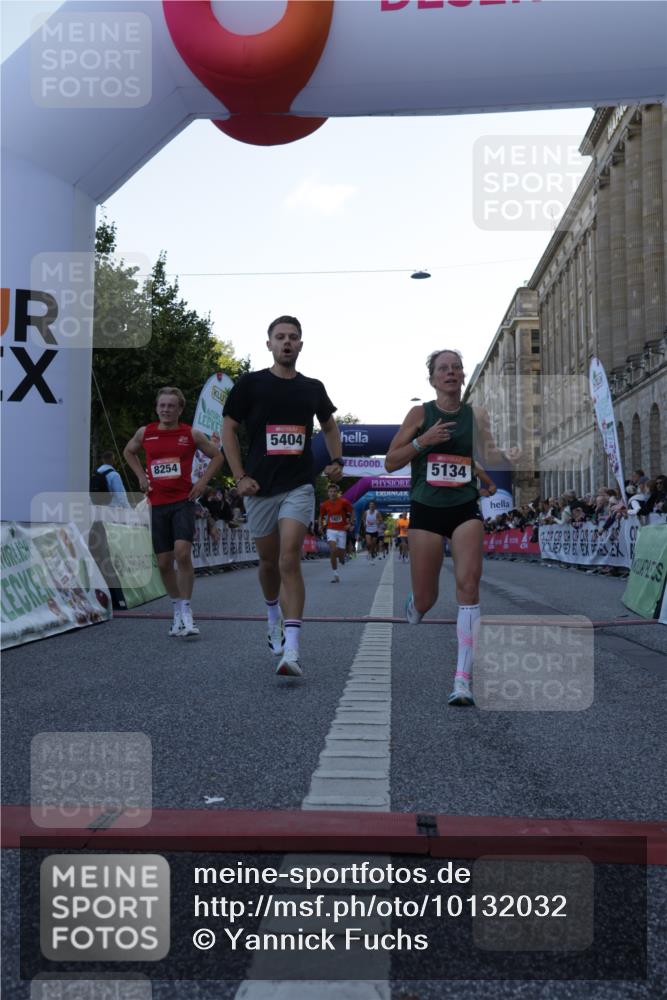 06.09.2026 - CURREX Alsterlauf Yannick Fuchs http://msf.ph/oto/10132032 06.09.2026 09:39:48 Ziel 3258, 3928, 4245, 4502, 5134, 5189, 5404, 5927, 6066, 8254 meine-sportfotos.de