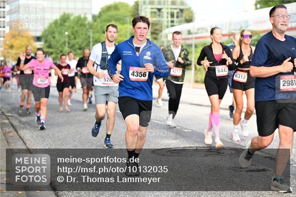 06.09.2026 - CURREX Alsterlauf Dr. Thomas Lammeyer http://msf.ph/oto/10132035 06.09.2026 09:55:52 Laufen 528, 4356, 4217, 6443, 6312, 2981 meine-sportfotos.de