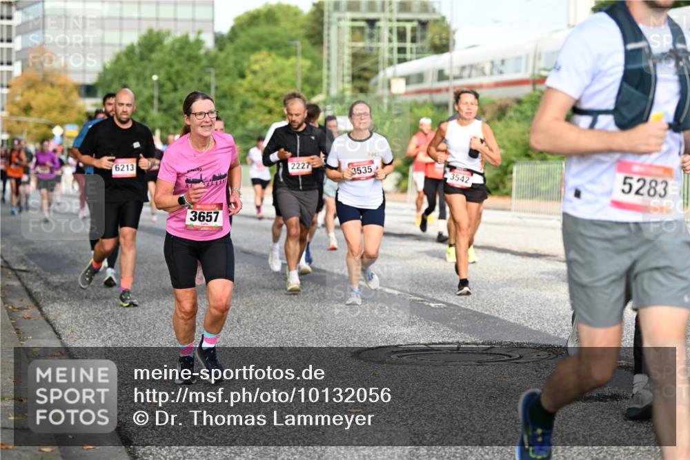 06.09.2026 - CURREX Alsterlauf Dr. Thomas Lammeyer http://msf.ph/oto/10132056 06.09.2026 09:55:54 Laufen 6213, 3657, 2227, 3535, 5283, 3542 meine-sportfotos.de