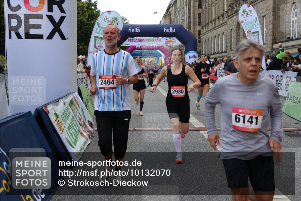 06.09.2026 - CURREX Alsterlauf Strokosch-Dieckow http://msf.ph/oto/10132070 06.09.2026 09:53:04 Ziel 2336, 2464, 2930, 3594, 3913, 4269, 4329, 4336, 4780, 4781, 5048, 5202, 5253, 5522, 6062, 6141, 6156, 6314, 8190, 8334 meine-sportfotos.de