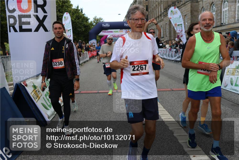 06.09.2026 - CURREX Alsterlauf Strokosch-Dieckow http://msf.ph/oto/10132071 06.09.2026 10:05:47 Ziel 2047, 2267, 2476, 2659, 3180, 3230, 3314, 3439, 3457, 4130, 4197, 4198, 4408, 4430, 4538, 4741, 4871, 5135, 5137, 5390, 5405, 5406, 5520, 6458 meine-sportfotos.de