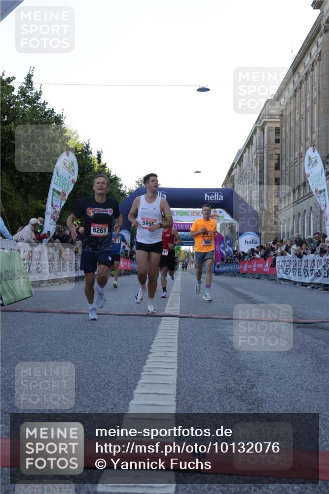 06.09.2026 - CURREX Alsterlauf Yannick Fuchs http://msf.ph/oto/10132076 06.09.2026 09:39:53 Ziel 2858, 3667, 3731, 3928, 4502, 5134, 5152, 5404, 5927, 5996, 6066, 6261, 8012, 8254 meine-sportfotos.de