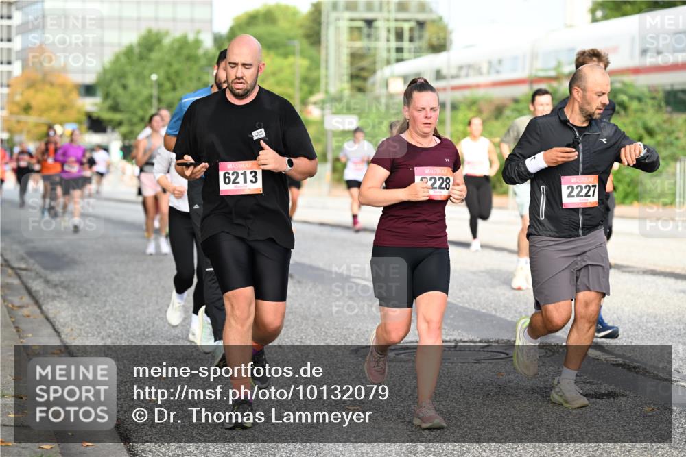 06.09.2026 - CURREX Alsterlauf Dr. Thomas Lammeyer http://msf.ph/oto/10132079 06.09.2026 09:55:57 Laufen 6213, 2228, 2227 meine-sportfotos.de