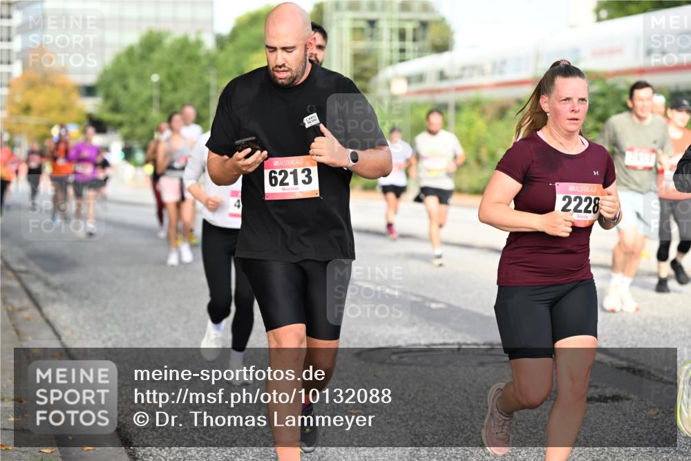 06.09.2026 - CURREX Alsterlauf Dr. Thomas Lammeyer http://msf.ph/oto/10132088 06.09.2026 09:55:57 Laufen 6213, 2228 meine-sportfotos.de