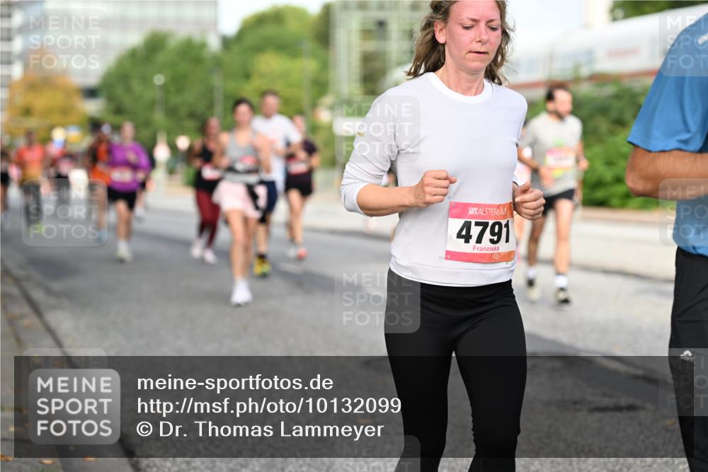 06.09.2026 - CURREX Alsterlauf Dr. Thomas Lammeyer http://msf.ph/oto/10132099 06.09.2026 09:55:59 Laufen 4791 meine-sportfotos.de