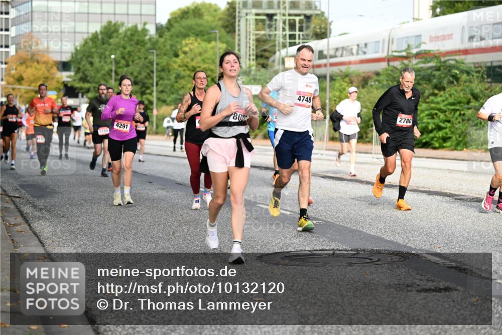 06.09.2026 - CURREX Alsterlauf Dr. Thomas Lammeyer http://msf.ph/oto/10132120 06.09.2026 09:56:01 Laufen 4291, 5154, 80, 4748, 2780 meine-sportfotos.de