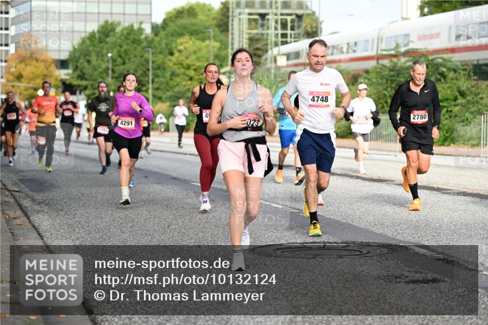 06.09.2026 - CURREX Alsterlauf Dr. Thomas Lammeyer http://msf.ph/oto/10132124 06.09.2026 09:56:01 Laufen 5154, 40, 023, 4291, 4748, 2780 meine-sportfotos.de
