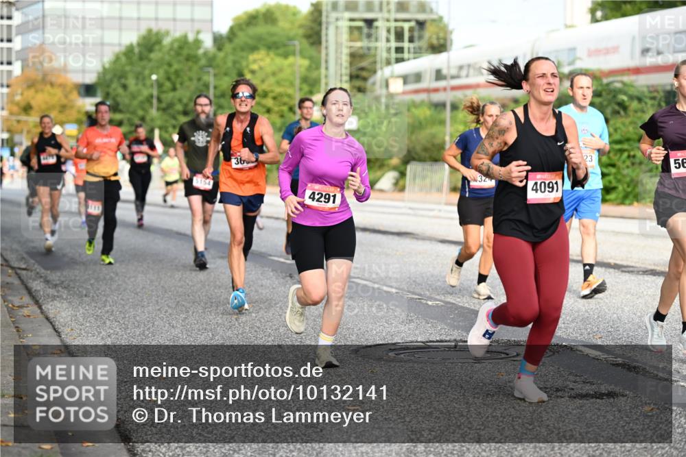 06.09.2026 - CURREX Alsterlauf Dr. Thomas Lammeyer http://msf.ph/oto/10132141 06.09.2026 09:56:03 Laufen 111, 5154, 36, 4291, 4091, 23, 56 meine-sportfotos.de