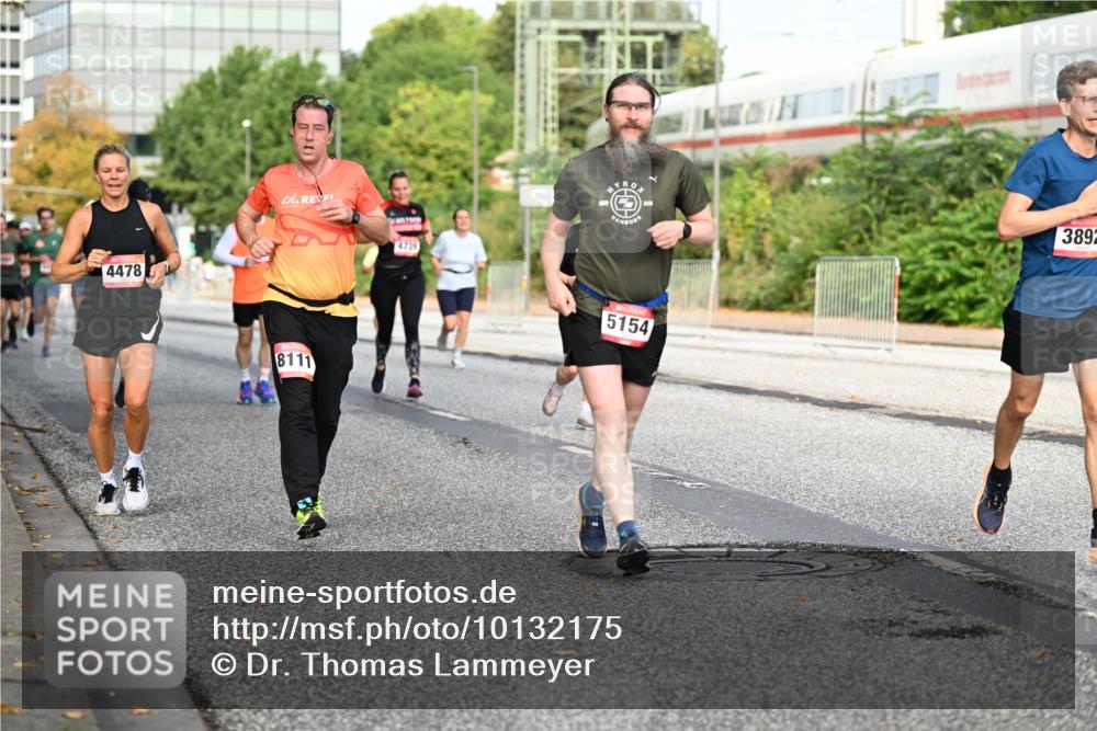 06.09.2026 - CURREX Alsterlauf Dr. Thomas Lammeyer http://msf.ph/oto/10132175 06.09.2026 09:56:06 Laufen 4478, 8111, 4739, 3892, 5154 meine-sportfotos.de