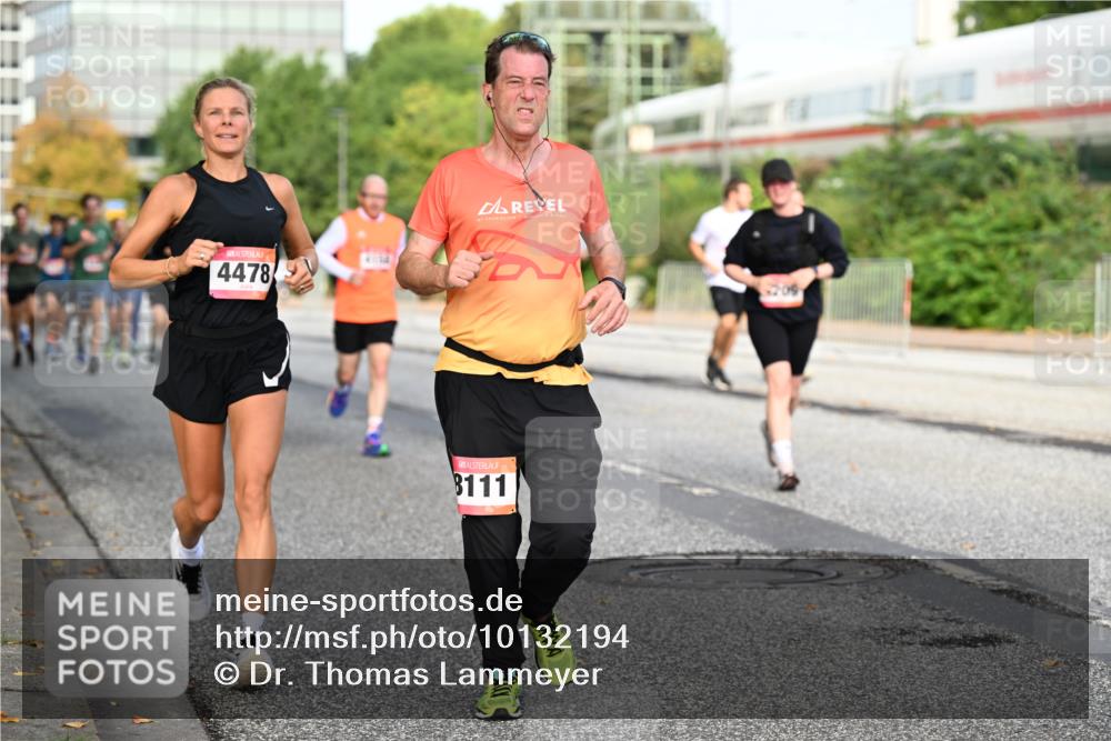 06.09.2026 - CURREX Alsterlauf Dr. Thomas Lammeyer http://msf.ph/oto/10132194 06.09.2026 09:56:08 Laufen 4478, 8111 meine-sportfotos.de