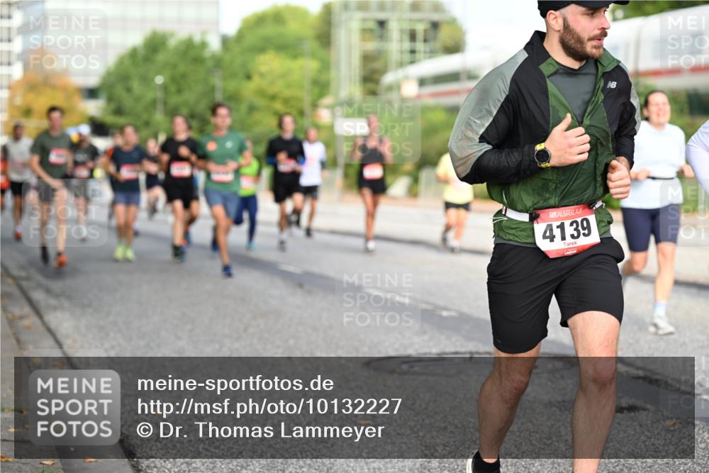 06.09.2026 - CURREX Alsterlauf Dr. Thomas Lammeyer http://msf.ph/oto/10132227 06.09.2026 09:56:12 Laufen 4139 meine-sportfotos.de