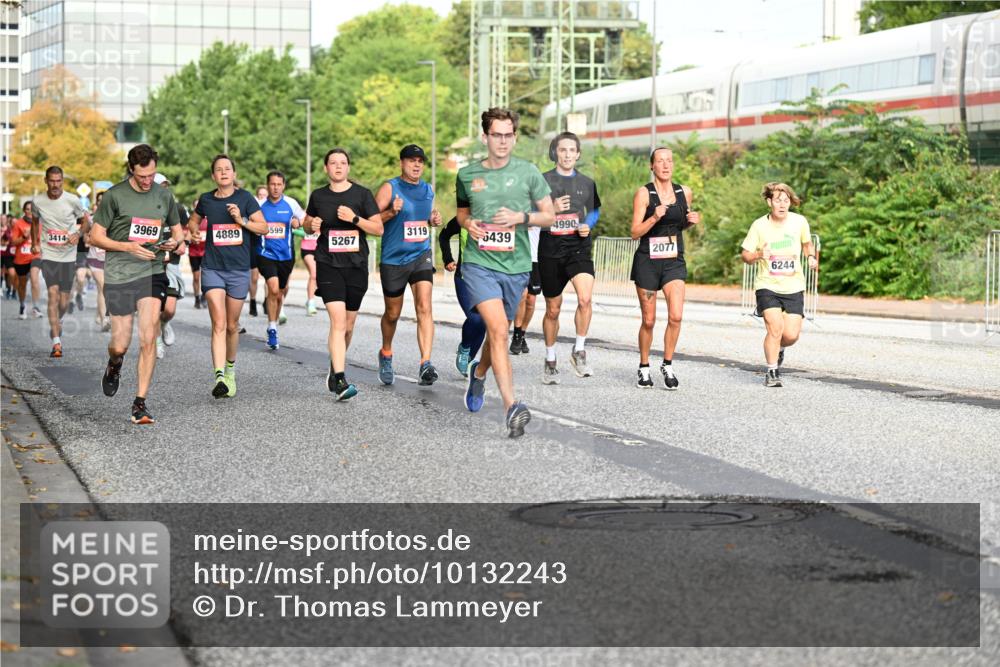 06.09.2026 - CURREX Alsterlauf Dr. Thomas Lammeyer http://msf.ph/oto/10132243 06.09.2026 09:56:13 Laufen 3414, 3969, 4990, 4889, 599, 3119, 5267, 6439, 2077, 6244 meine-sportfotos.de