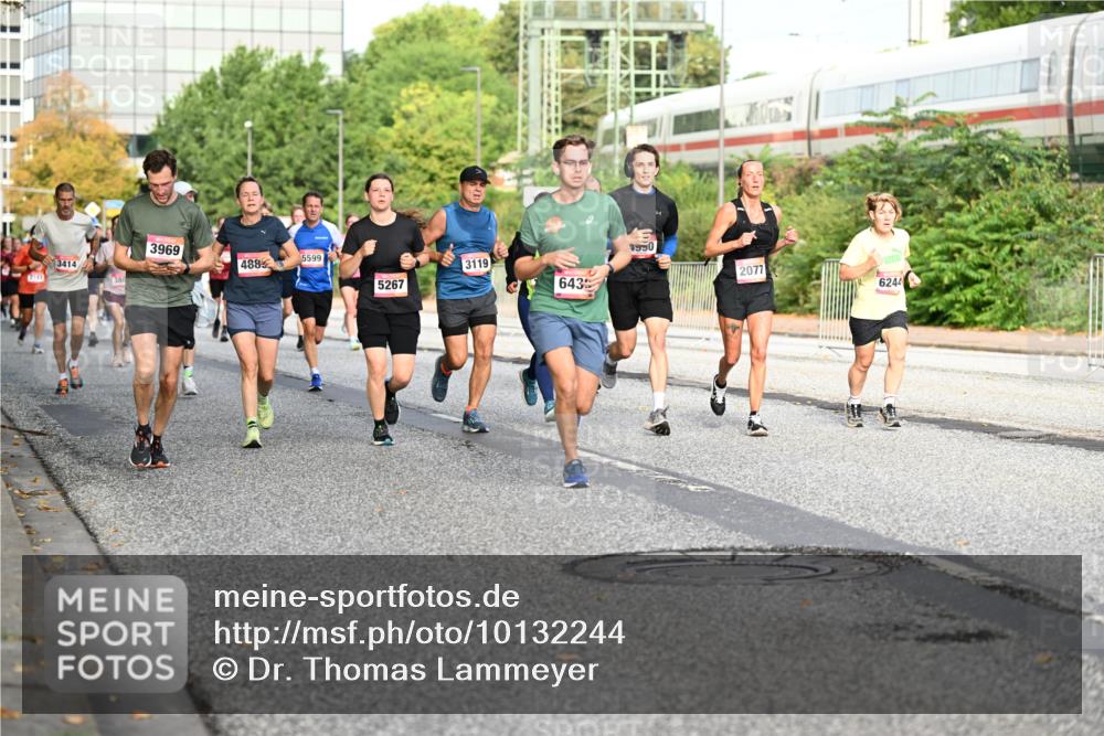06.09.2026 - CURREX Alsterlauf Dr. Thomas Lammeyer http://msf.ph/oto/10132244 06.09.2026 09:56:13 Laufen 2749, 3969, 5599, 3414, 488, 3119, 5267, 643, 1990, 2077, 6244 meine-sportfotos.de