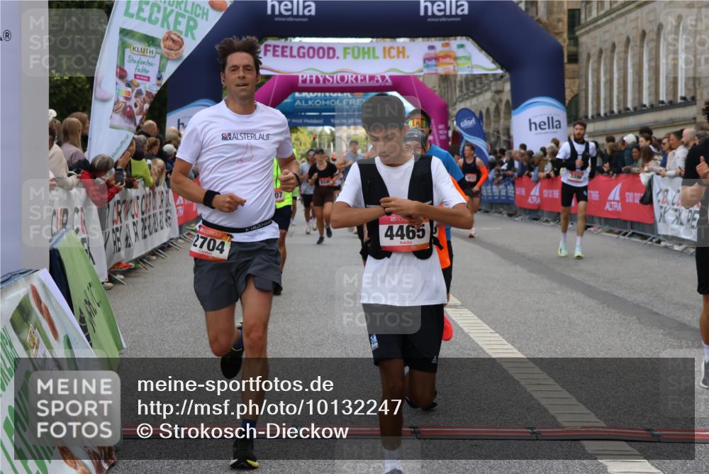 06.09.2026 - CURREX Alsterlauf Strokosch-Dieckow http://msf.ph/oto/10132247 06.09.2026 09:53:12 Ziel 2704, 3913, 4269, 4305, 4336, 4465, 4539, 4707, 4708, 4760, 5202, 5253, 5681, 5886, 5935, 6156, 8230, 8334 meine-sportfotos.de