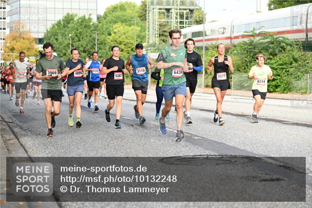 06.09.2026 - CURREX Alsterlauf Dr. Thomas Lammeyer http://msf.ph/oto/10132248 06.09.2026 09:56:14 Laufen 3414, 3969, 5599, 4889, 3119, 5267, 6439, 90, 2077, 6244 meine-sportfotos.de