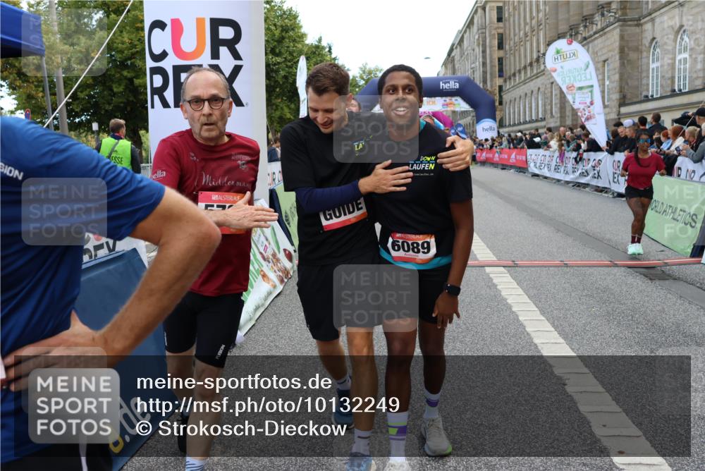 06.09.2026 - CURREX Alsterlauf Strokosch-Dieckow http://msf.ph/oto/10132249 06.09.2026 10:06:04 Ziel 2413, 2457, 2458, 3098, 3842, 3976, 4383, 4679, 4692, 4894, 5174, 5277, 5726, 5781, 6089, 6107, 6385, 8056, 8143, 8161 meine-sportfotos.de