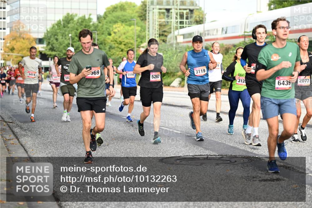 06.09.2026 - CURREX Alsterlauf Dr. Thomas Lammeyer http://msf.ph/oto/10132263 06.09.2026 09:56:15 Laufen 3414, 86, 69, 3119, 5599, 582, 5267, 312, 6435, 2077 meine-sportfotos.de