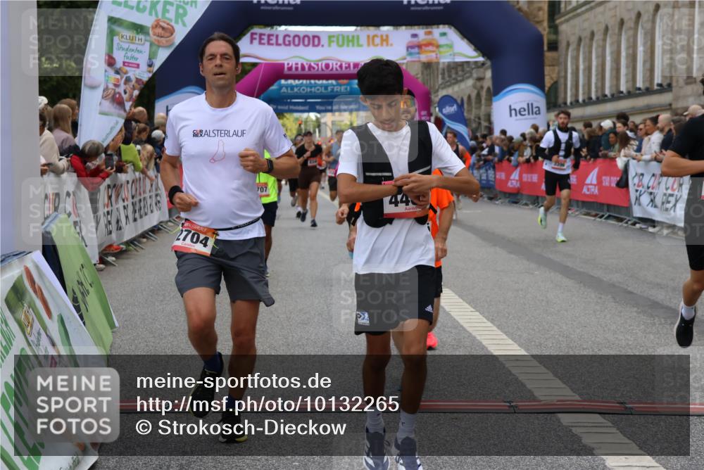 06.09.2026 - CURREX Alsterlauf Strokosch-Dieckow http://msf.ph/oto/10132265 06.09.2026 09:53:13 Ziel 2704, 4269, 4305, 4336, 4465, 4539, 4584, 4623, 4707, 4708, 4760, 4833, 5202, 5681, 5886, 5935, 8230, 8340 meine-sportfotos.de