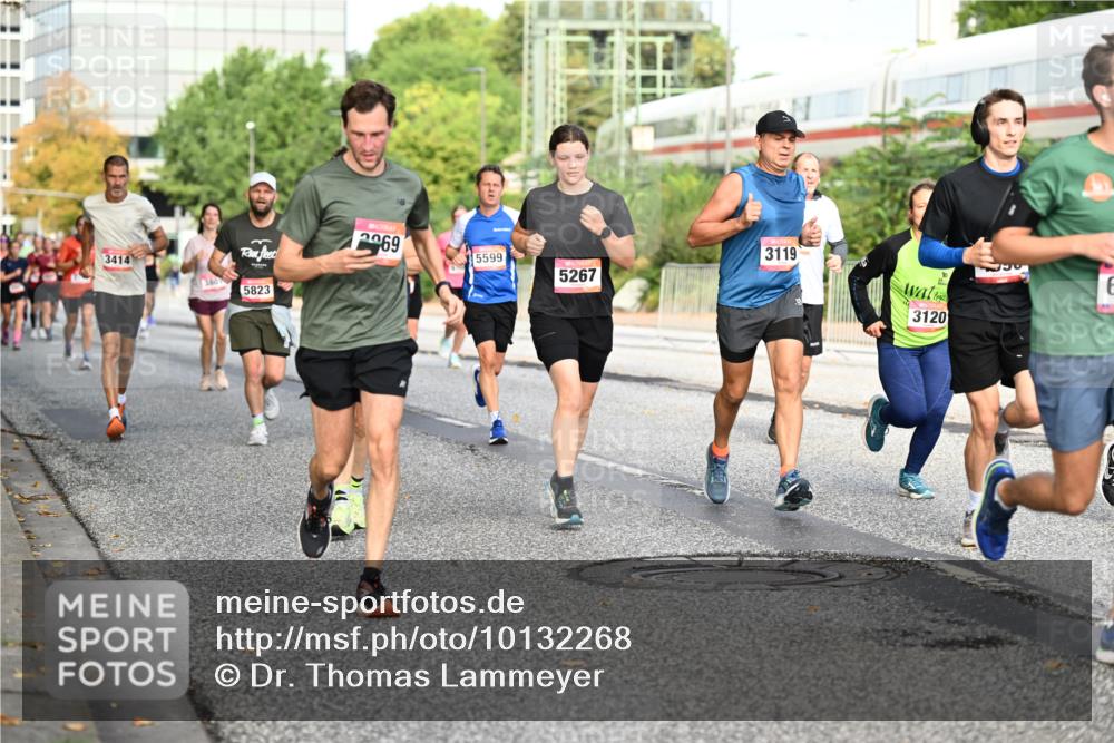 06.09.2026 - CURREX Alsterlauf Dr. Thomas Lammeyer http://msf.ph/oto/10132268 06.09.2026 09:56:15 Laufen 2969, 3119, 5599, 3414, 5267, 340, 16, 5823, 3120 meine-sportfotos.de