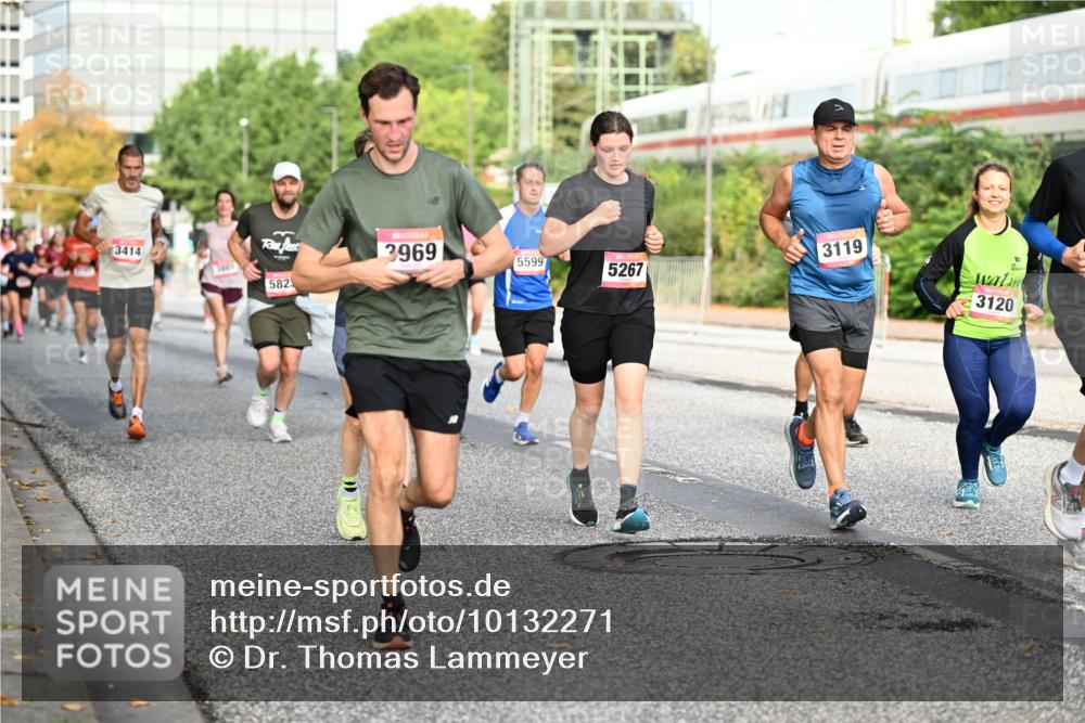 06.09.2026 - CURREX Alsterlauf Dr. Thomas Lammeyer http://msf.ph/oto/10132271 06.09.2026 09:56:16 Laufen 3414, 3969, 3119, 5599, 10, 5267, 5823, 3120 meine-sportfotos.de
