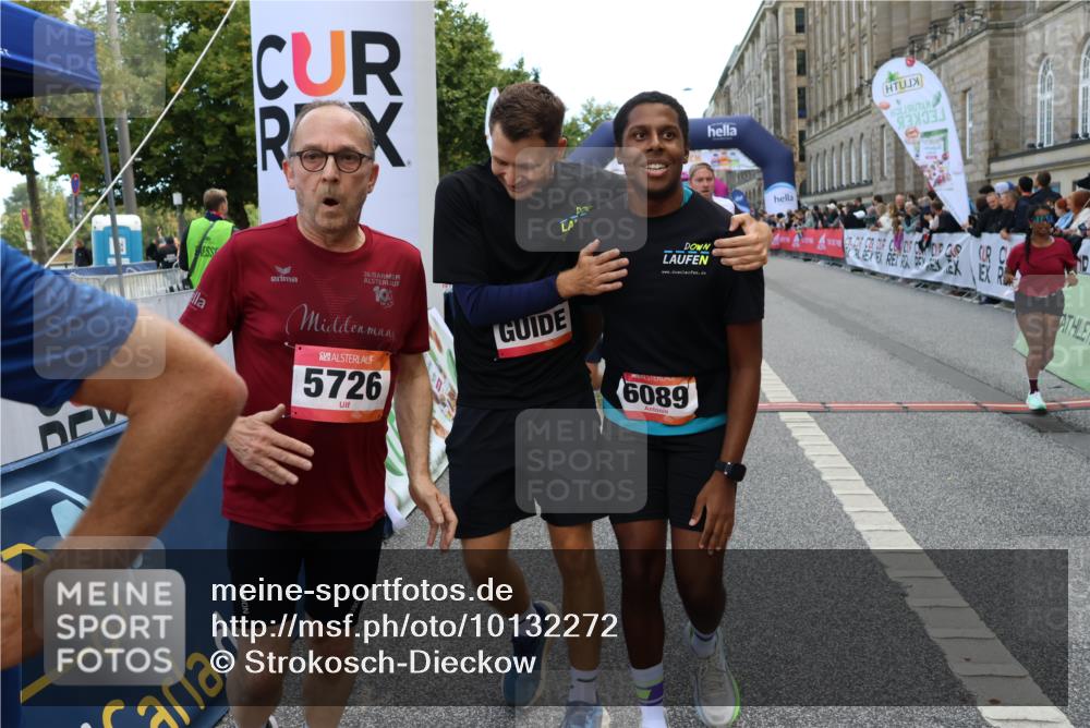 06.09.2026 - CURREX Alsterlauf Strokosch-Dieckow http://msf.ph/oto/10132272 06.09.2026 10:06:04 Ziel 2413, 2457, 2458, 3098, 3842, 3976, 4383, 4679, 4692, 4894, 5174, 5277, 5726, 5781, 6089, 6107, 6385, 8056, 8143, 8161 meine-sportfotos.de