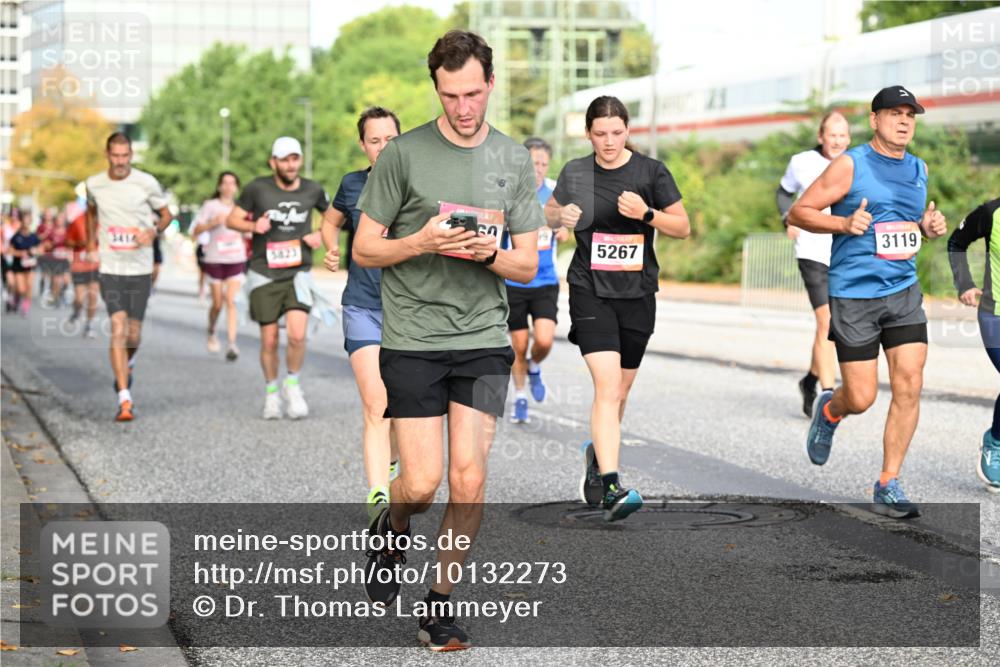 06.09.2026 - CURREX Alsterlauf Dr. Thomas Lammeyer http://msf.ph/oto/10132273 06.09.2026 09:56:16 Laufen 3414, 5423, 79, 5267, 3119 meine-sportfotos.de