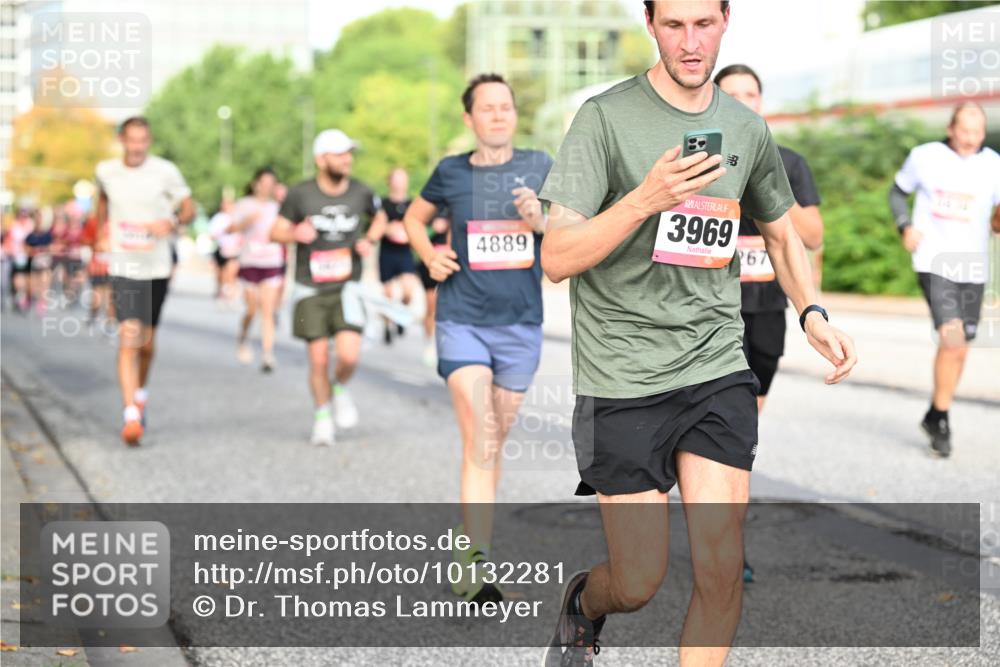 06.09.2026 - CURREX Alsterlauf Dr. Thomas Lammeyer http://msf.ph/oto/10132281 06.09.2026 09:56:17 Laufen 4889, 3969, 267 meine-sportfotos.de