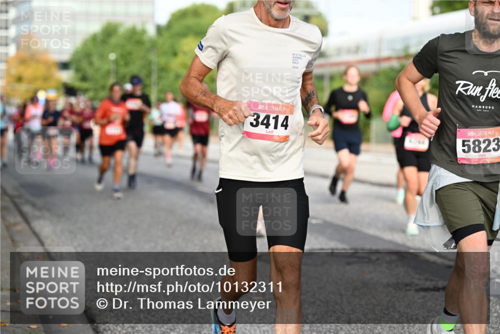 06.09.2026 - CURREX Alsterlauf Dr. Thomas Lammeyer http://msf.ph/oto/10132311 06.09.2026 09:56:20 Laufen 2025, 3414, 5823 meine-sportfotos.de