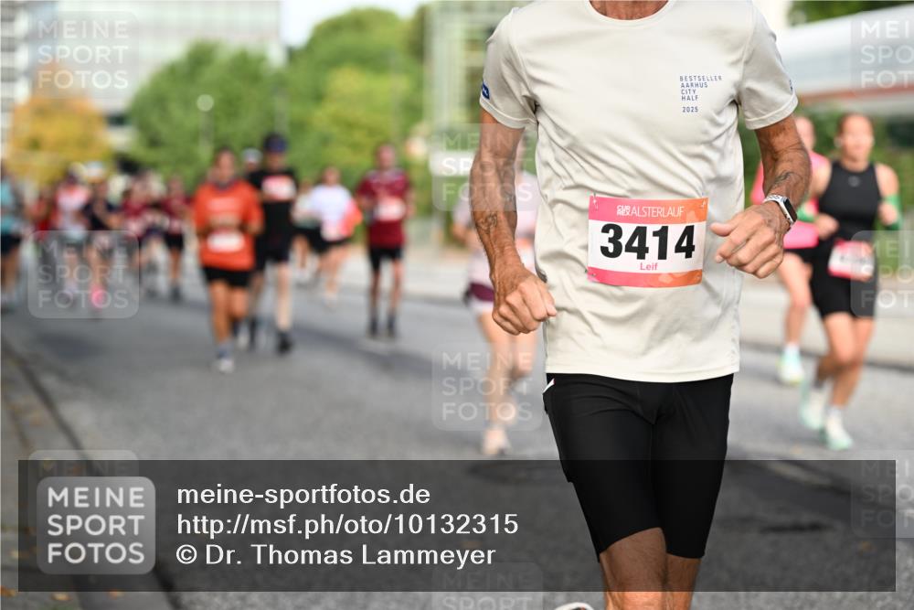 06.09.2026 - CURREX Alsterlauf Dr. Thomas Lammeyer http://msf.ph/oto/10132315 06.09.2026 09:56:20 Laufen 2025, 3414 meine-sportfotos.de