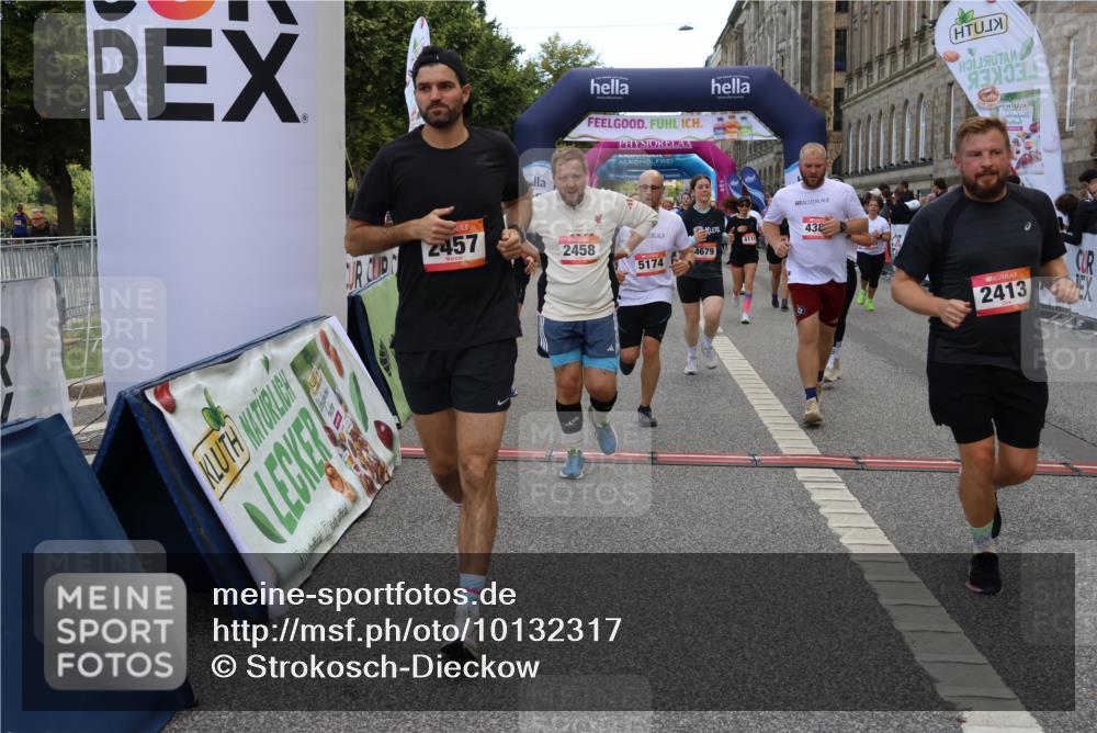06.09.2026 - CURREX Alsterlauf Strokosch-Dieckow http://msf.ph/oto/10132317 06.09.2026 10:06:09 Ziel 2196, 2413, 2457, 2458, 2761, 2762, 2763, 2779, 3515, 3529, 3674, 3677, 4110, 4344, 4383, 4545, 4679, 4692, 4894, 5174, 5303, 5726, 6385, 6433, 8056, 8143, 8161 meine-sportfotos.de