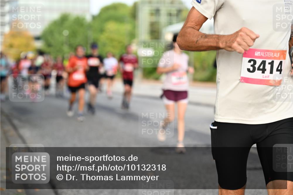 06.09.2026 - CURREX Alsterlauf Dr. Thomas Lammeyer http://msf.ph/oto/10132318 06.09.2026 09:56:21 Laufen 2025, 3414 meine-sportfotos.de